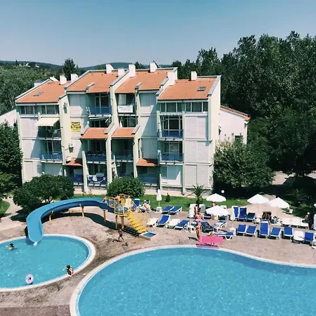 Spacious Modern Two-bedroon In Elit 1 Complex Slăntjev Brjag