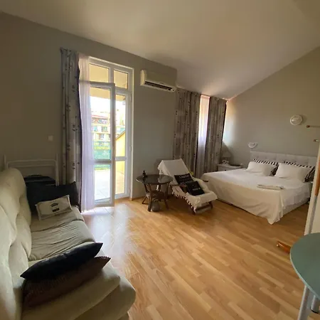 Spacious Modern Two-bedroon In Elit 1 Complex 3*