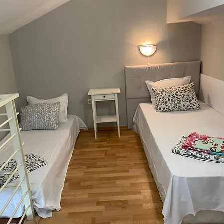 Spacious Modern Two-bedroon In Elit 1 Complex Slăntjev Brjag