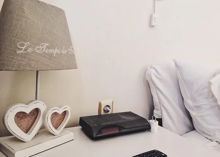 Spacious Modern Two-bedroon In Elit 1 Complex 阳光海滩