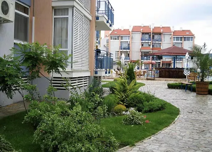 Spacious Modern Two-bedroon In Elit 1 Complex 3*