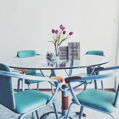 Apartmanhotel Spacious Modern Two-bedroon In Elit 1 Complex 3*