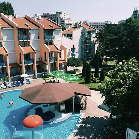 Spacious Modern Two-bedroon In Elit 1 Complex